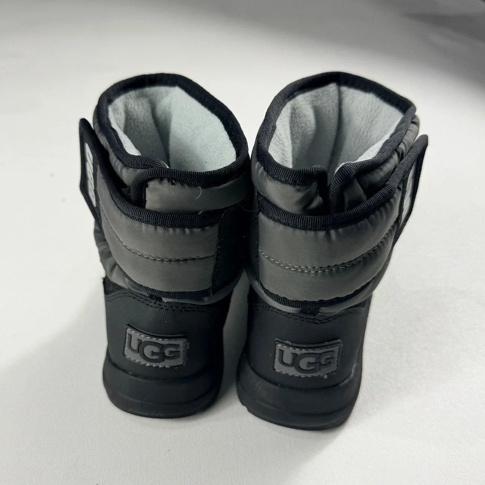 UGG Butte II CWR‎ Kids Black Grey Winter Snow Boots 1122371K Size 13 Insulated